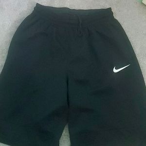 Black Nike Shorts (M)